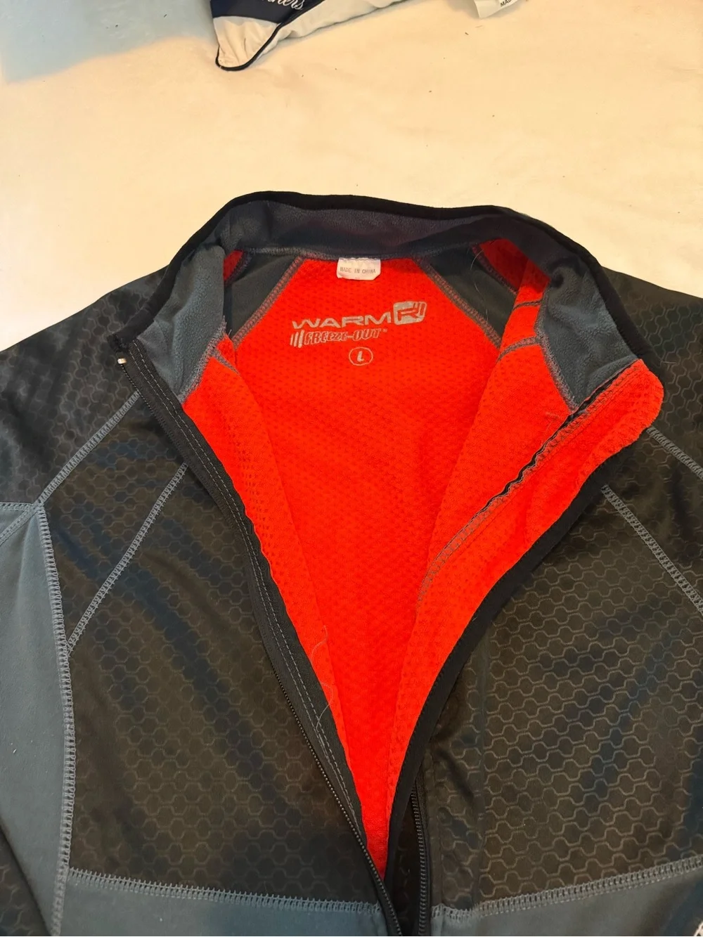 Warm Men’s Full Zip Thermal Undershirt Suit in Gray and Black